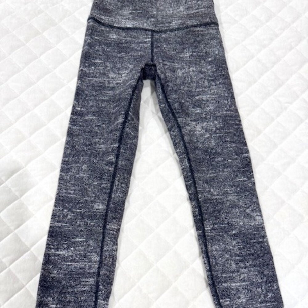 Size 6 Lululemon Wunder Under Hi-Rise 7/8 Tight